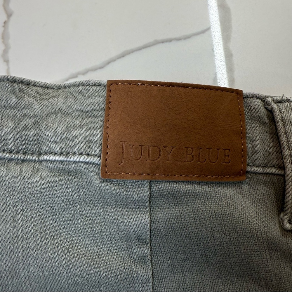 Judy Blue women's dyed wide leg cropped jeans olive green size 15/32 FLAW NOTED - Picture 7 of 16